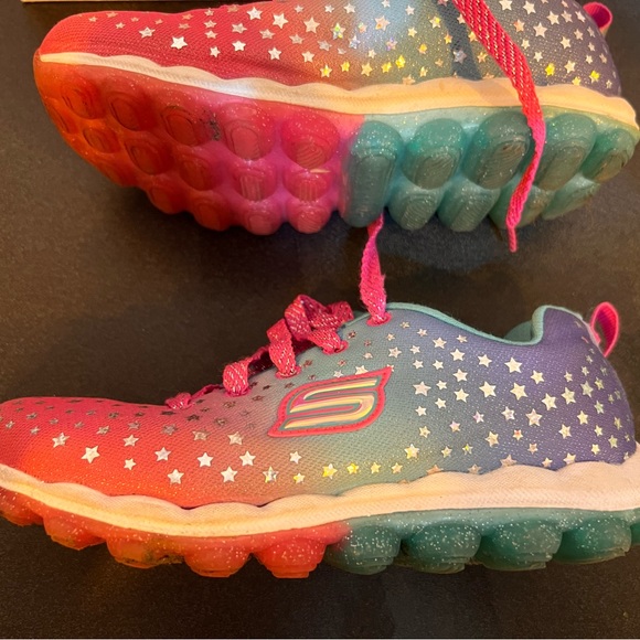 Skechers Girl Shoes - Picture 3 of 4